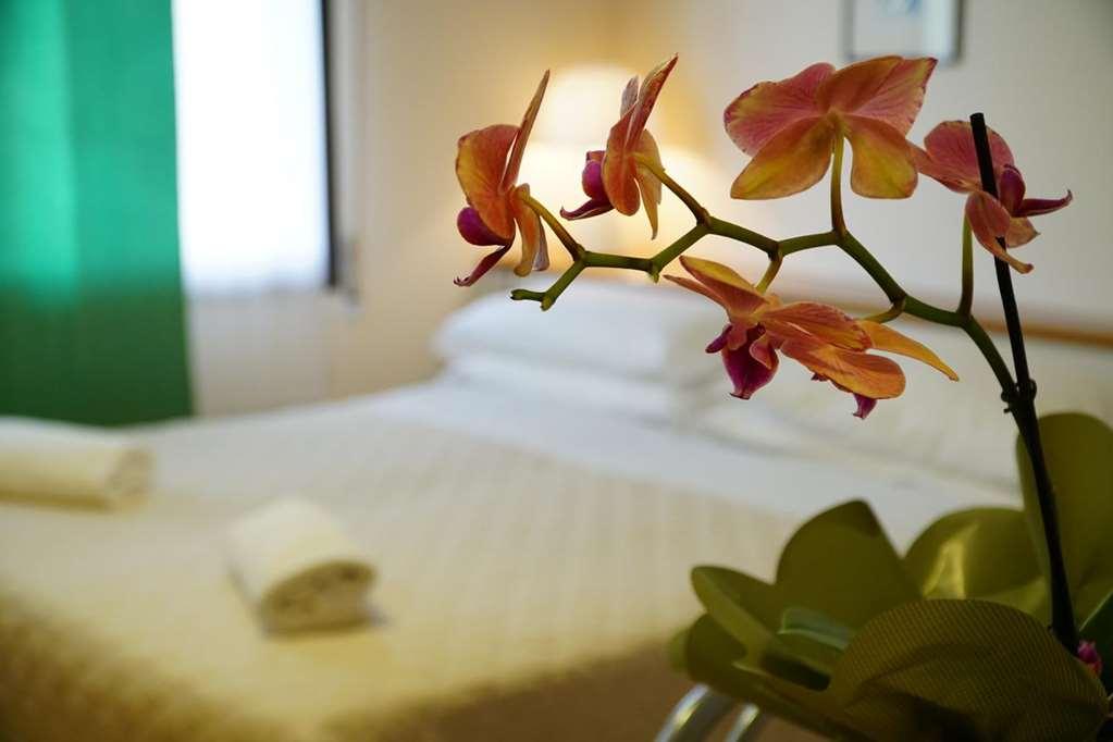 Tursport Aparthotel Taranto Bilik gambar